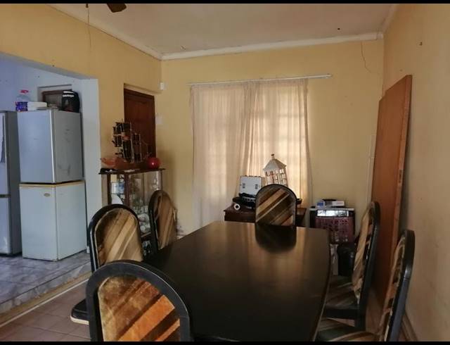 4 BEDROOM HOUSE FOR SALE IN ARBORETUM